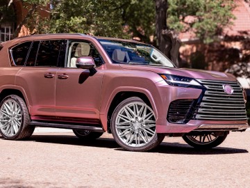 Lexus LX - Mobilna garderoba